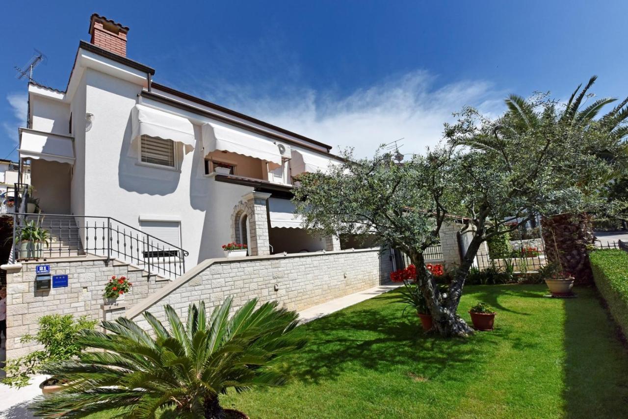 Apartments Lavizatic Poreč Buitenkant foto