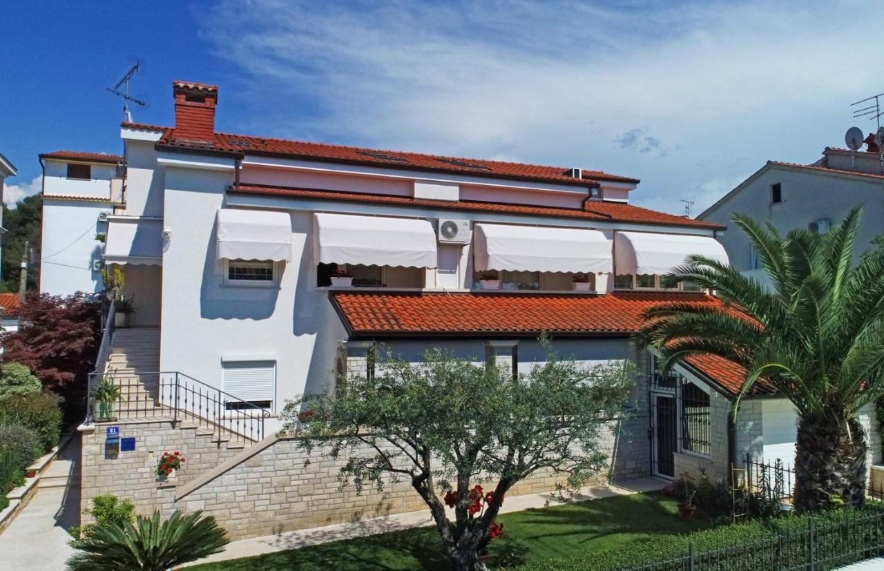 Apartments Lavizatic Poreč Buitenkant foto